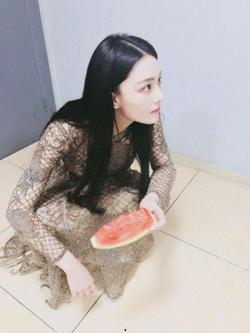 李雨霏吃瓜,揭秘娱乐圈幕后故事